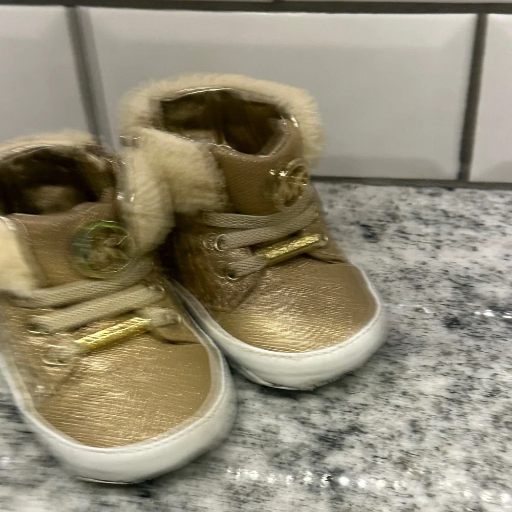 Michael Kors Infant 1 Baby Lee Sneakers Gold Faux Fur Quilted Metallic Glam